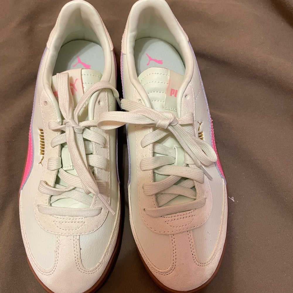 Puma Women's White and Pink Sneakers with Gold Accents